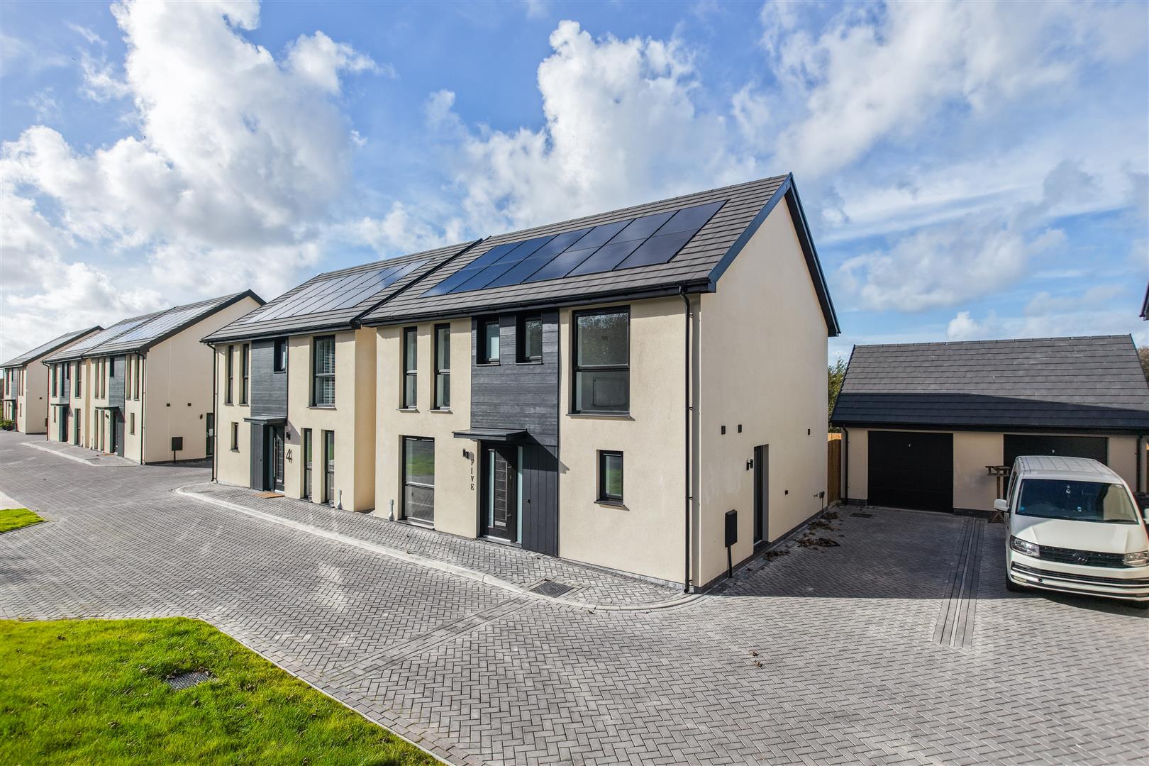 5 Gerddi'r Hen Fragdy, Nr Llantwit Major, Vale of Glamorgan, CF61 2AA